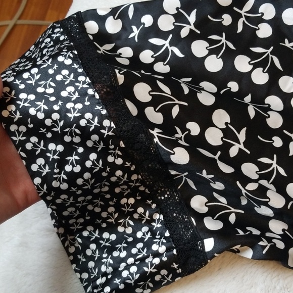 Victoria's Secret sexy cherry satin robe - Picture 2 of 7